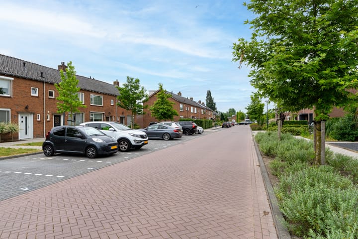 Foto 6 van van Berckenrodelaan 22