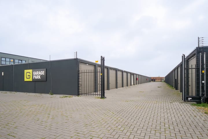 Photo 5 of Burgemeester Ritmeesterweg 22-67