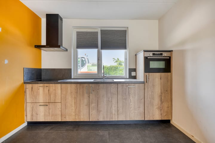 Foto 2 van Den Berk 16