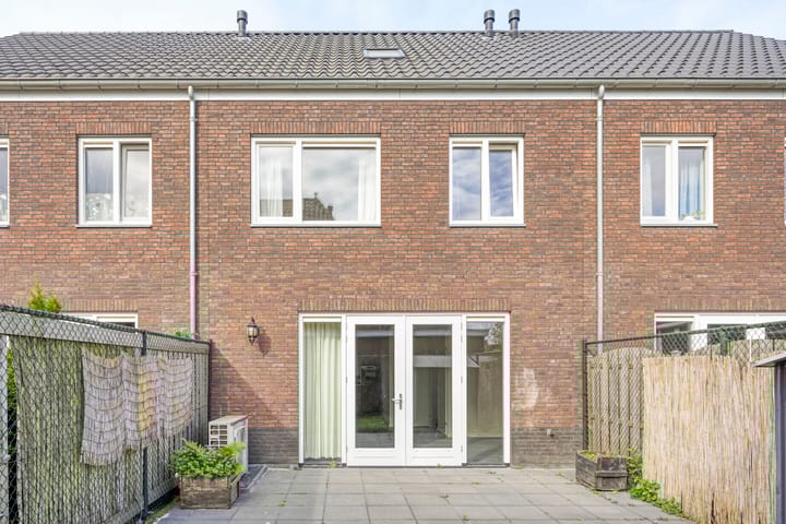 Foto 24 van Den Berk 16