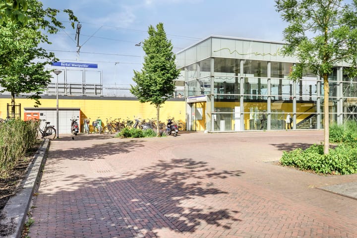 Photo 27 of Westpolderstraat 72