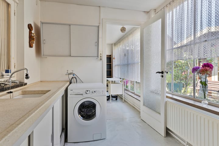 Foto 10 van Posthuisstraat 4