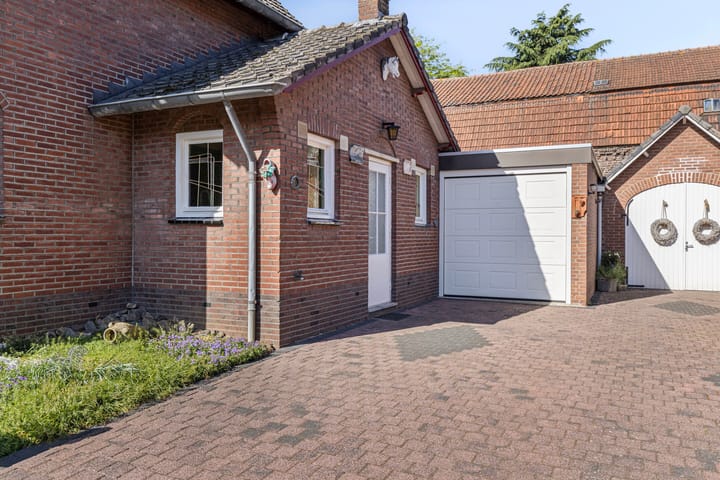 Photo 3 of Posthuisstraat 4