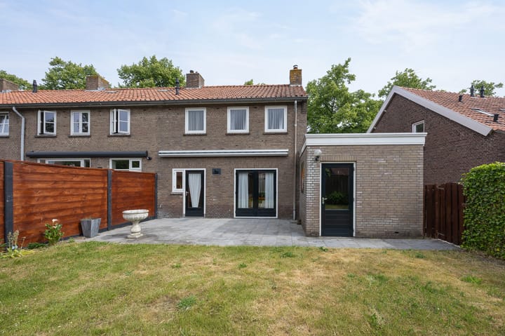 Photo 17 of Demer 57