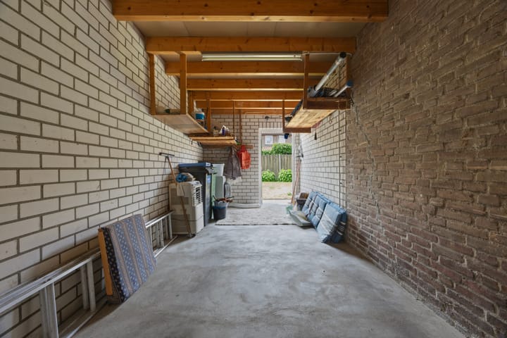 Photo 21 of Demer 57