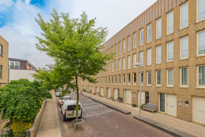 Photo 1 of Kromboomsveld 43