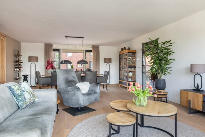 Foto 10 van Nelson Mandelalaan 30