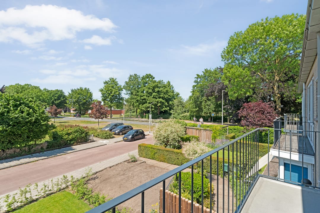 Photo 32 of Friesendorpstraat 50