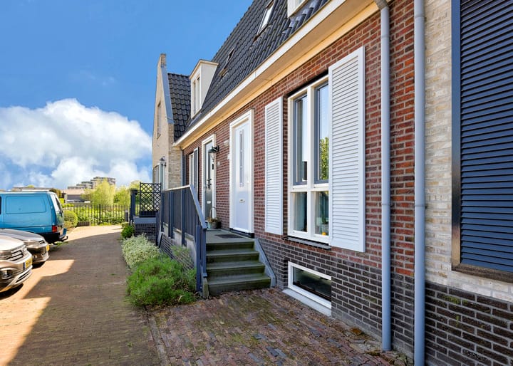 Foto 2 van Ooster Vlaerdinge 103