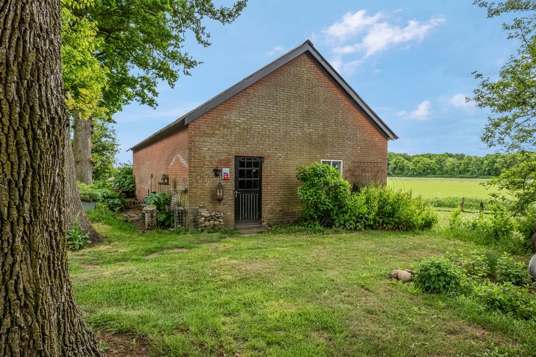 Foto 37 van Buitenhuisweg 6