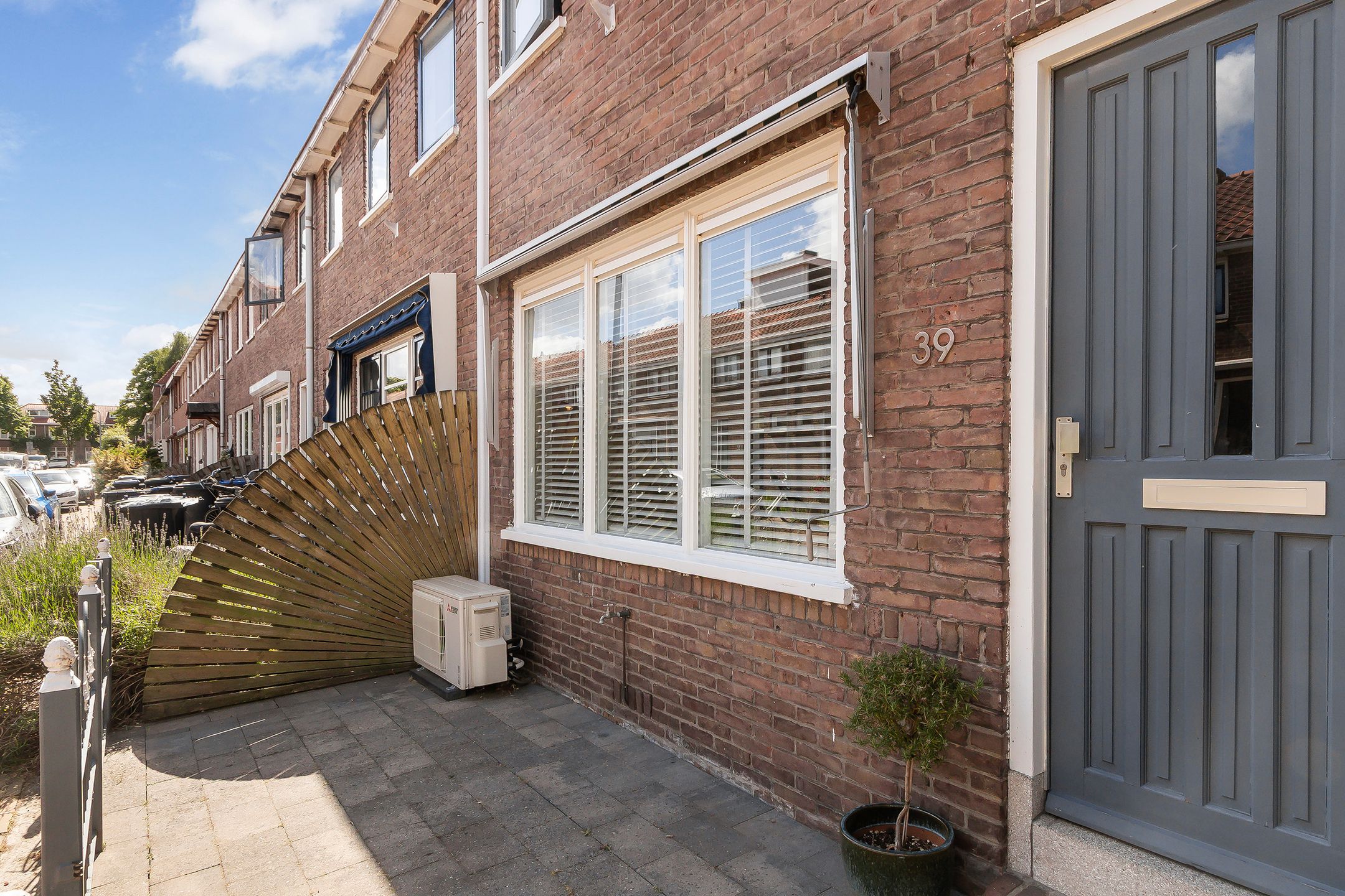 Photo 3 of Herradesstraat 39