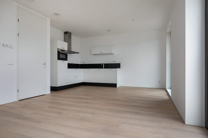 Foto 3 van Mies van der Rohestraat 37