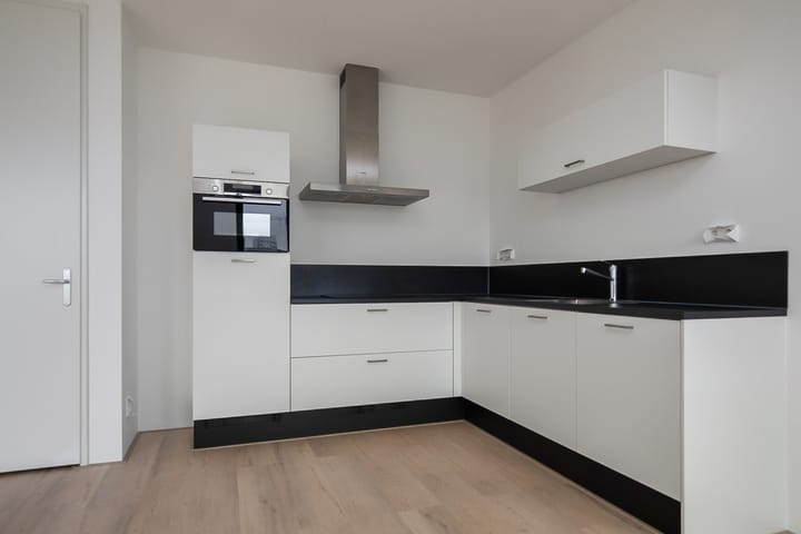 Foto 4 van Mies van der Rohestraat 37