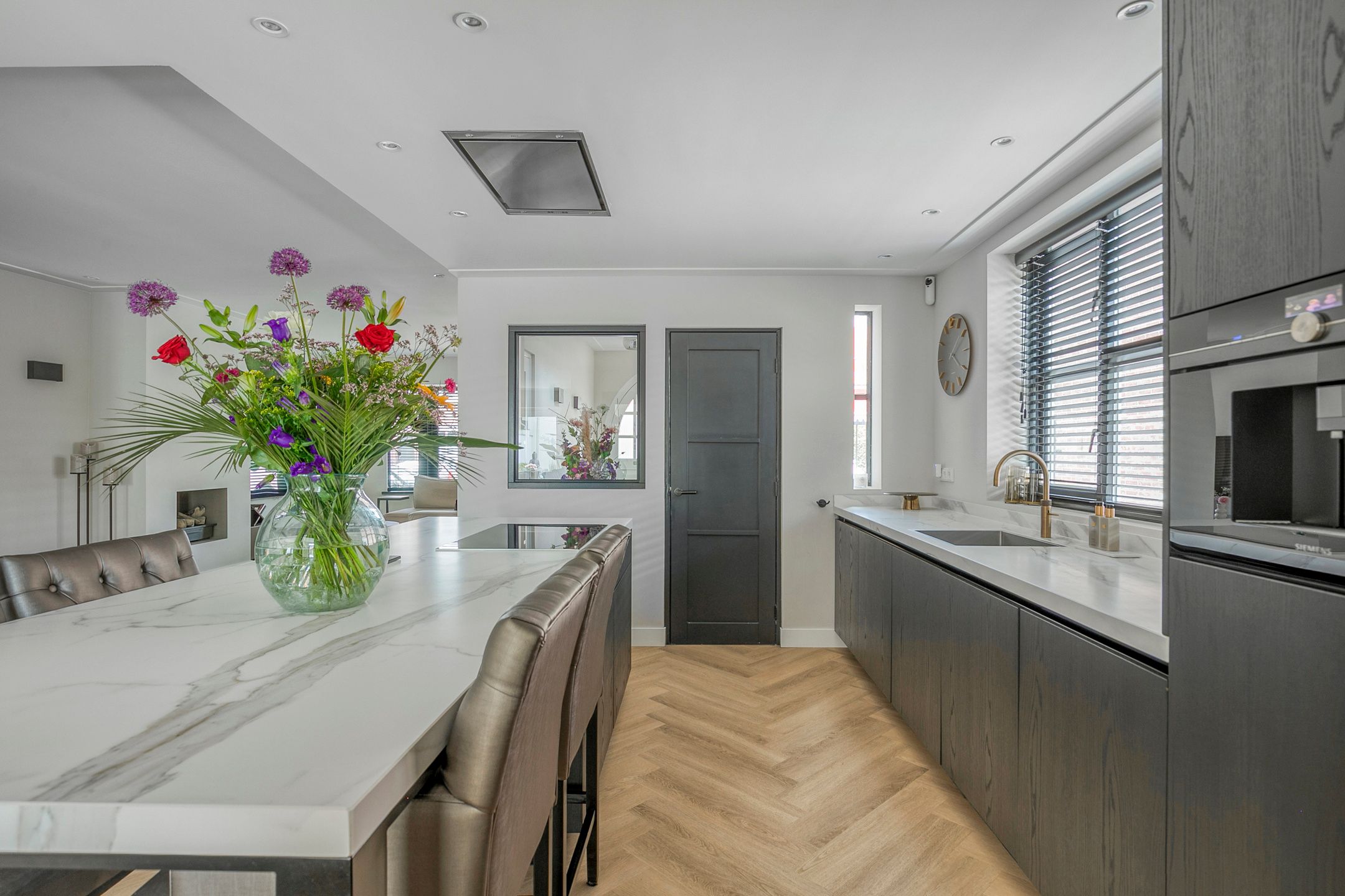 Foto 12 van Zeelsterstraat 163