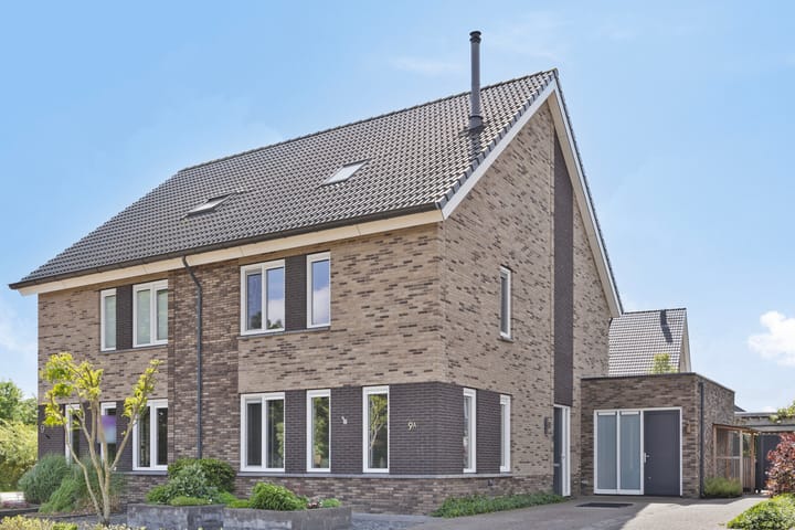 Bekijk foto van Divisie 9 A