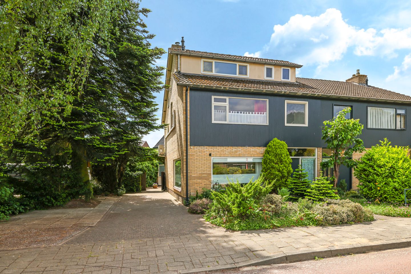 Foto 1 van Lijsterbeslaan 12