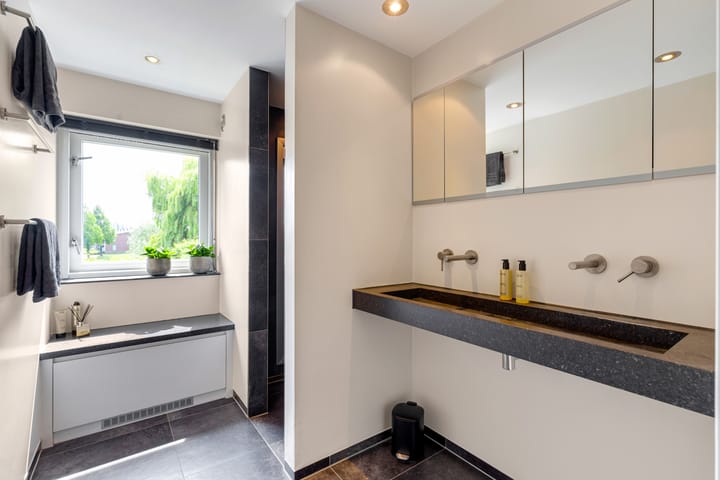 Foto 28 van Dr. F.W. Klaarenbeeksingel 33