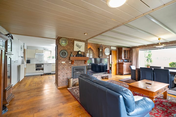 Foto 19 van Middenweg 37