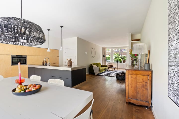 Foto 7 van Maclaine Pontstraat 40