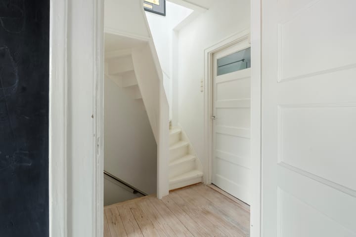 Foto 23 van Maclaine Pontstraat 40