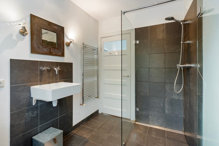 Foto 21 van Maclaine Pontstraat 40