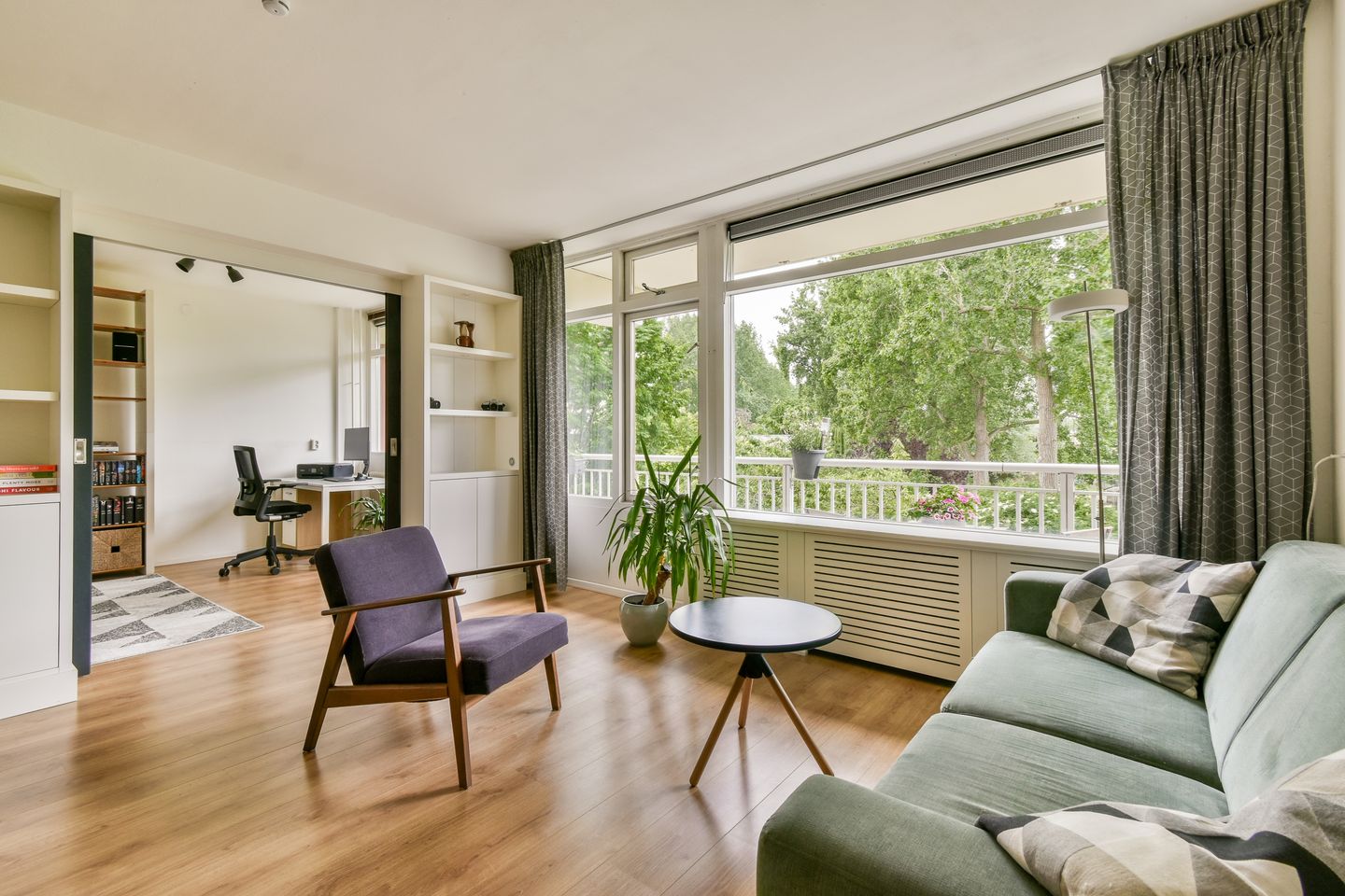 Foto 4 van Jacques Urlusplantsoen 183