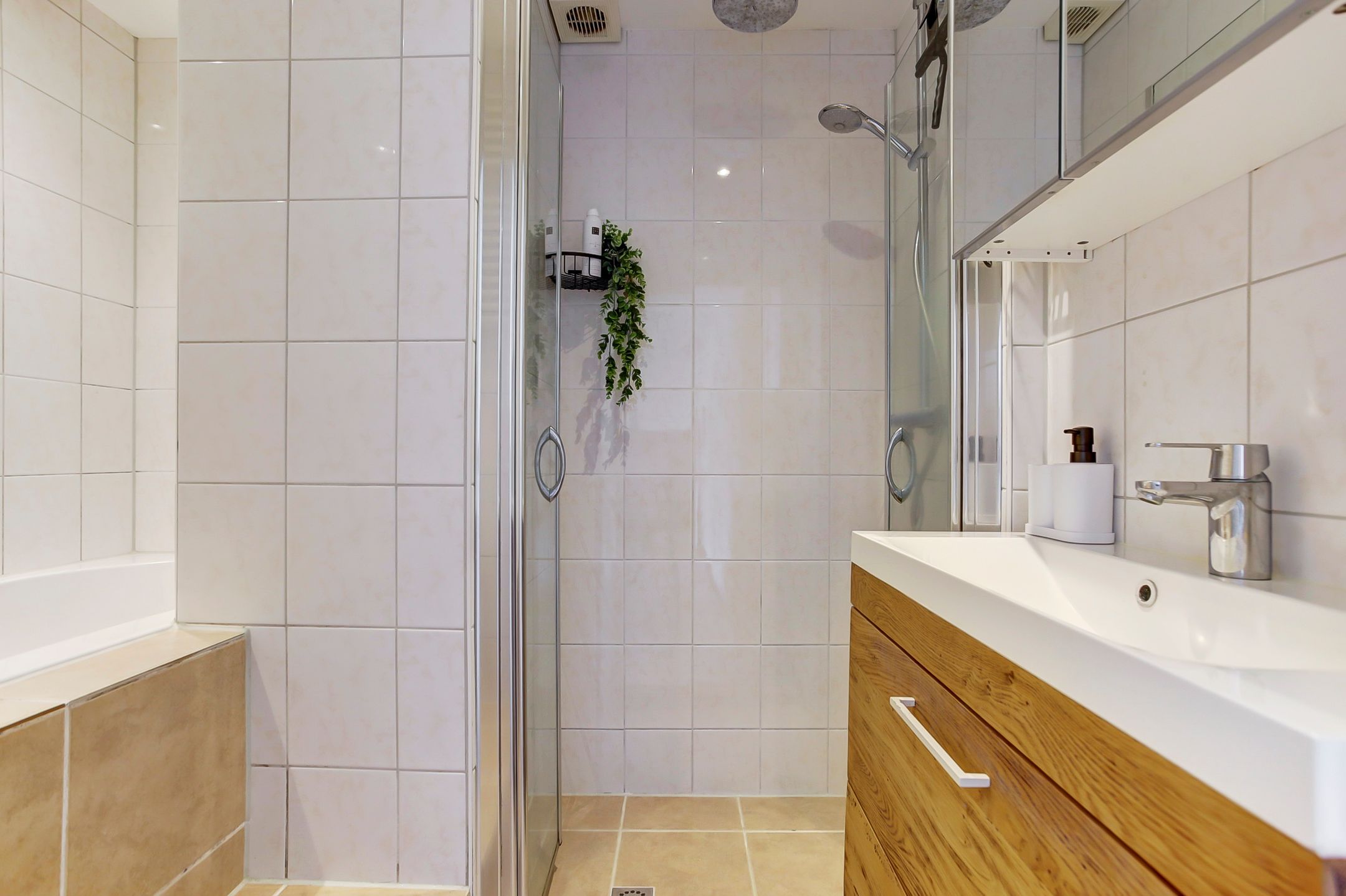 Foto 12 van Reviusstraat 16