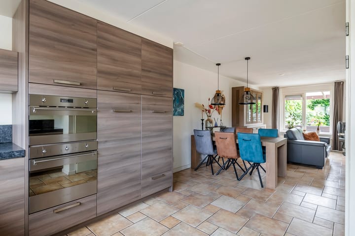 Foto 14 van P. Westdorpstraat 8