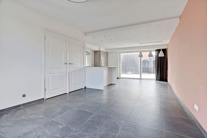 Foto 2 van van Heinsbergstraat 61