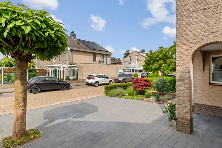 Foto 56 van P. Westdorpstraat 8