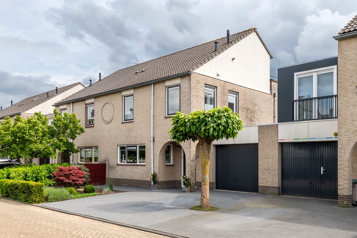 Foto 57 van P. Westdorpstraat 8