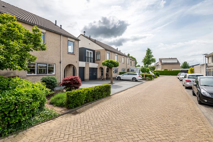 Foto 59 van P. Westdorpstraat 8