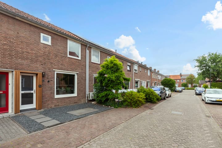 Foto 1 van Koningin Julianastraat 52