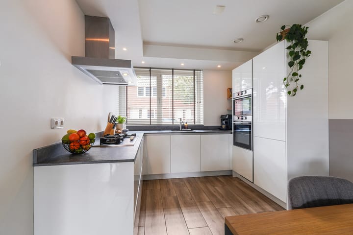 Foto 10 van Jacob van Oudenhovenstraat 35