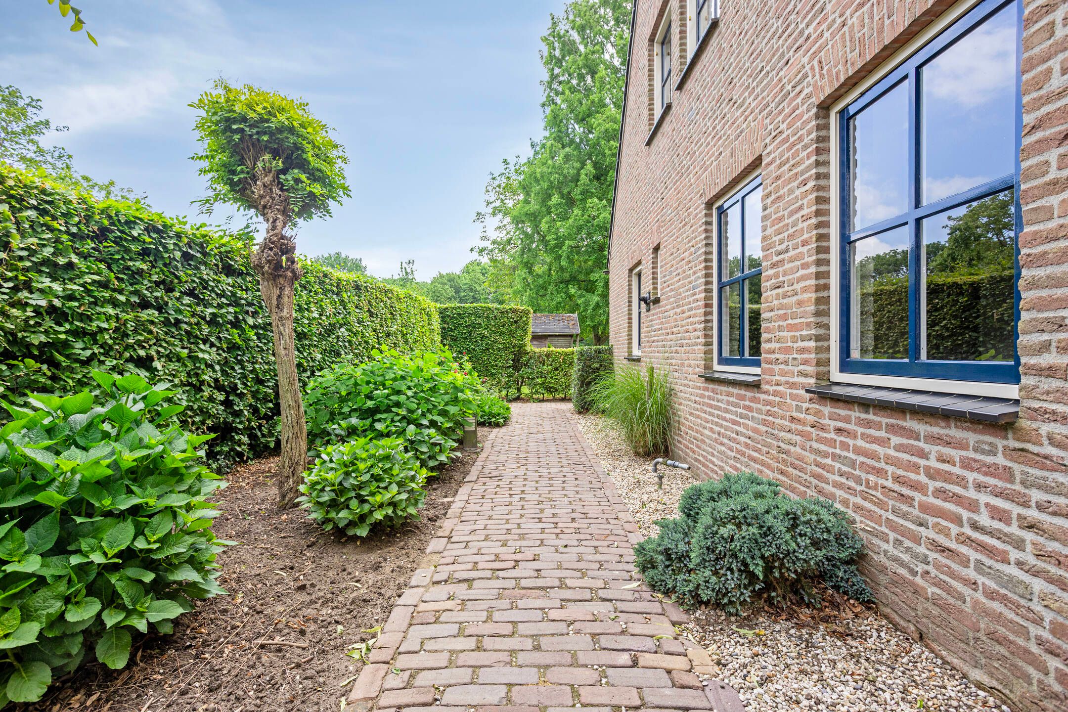 Foto 33 van Loonsestraat 1-A