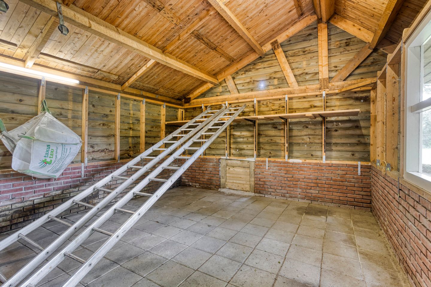 Foto 35 van Loonsestraat 1-A