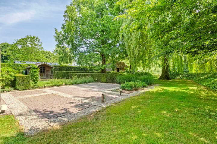 Foto 42 van Loonsestraat 1-A