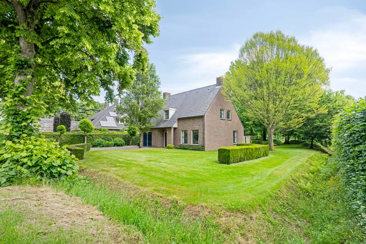 Foto 47 van Loonsestraat 1-A