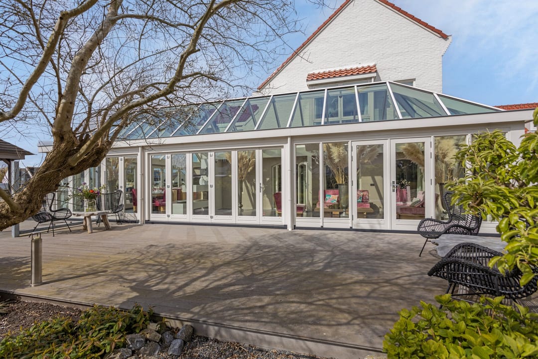 Photo 2 of Pluto 200