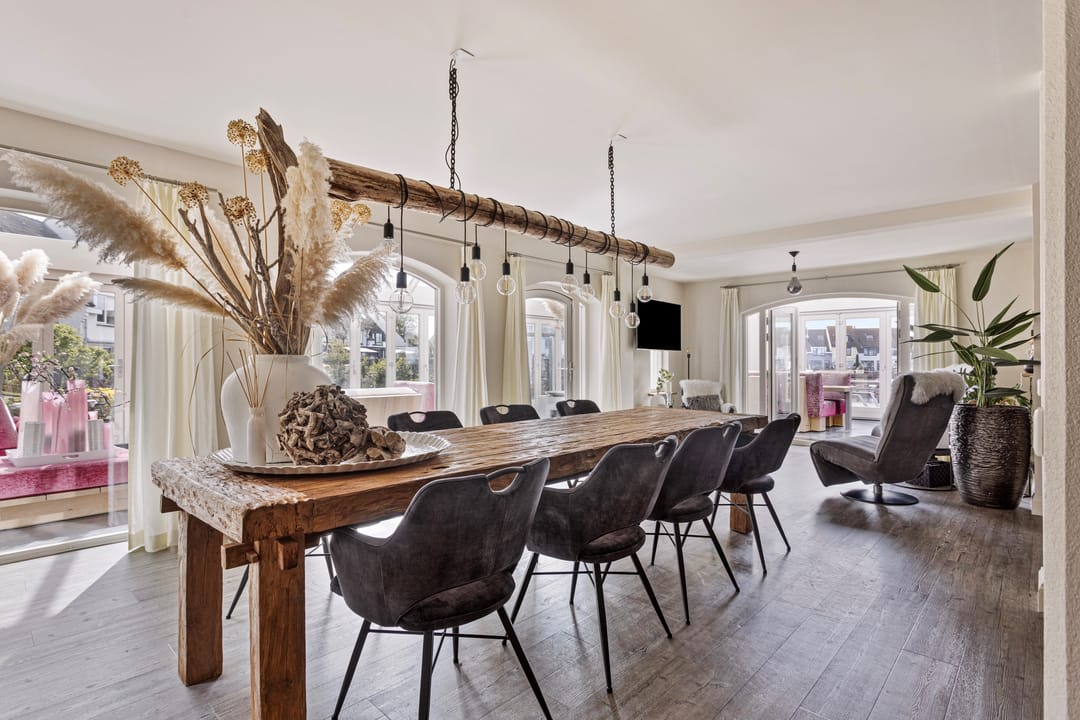 Photo 7 of Pluto 200