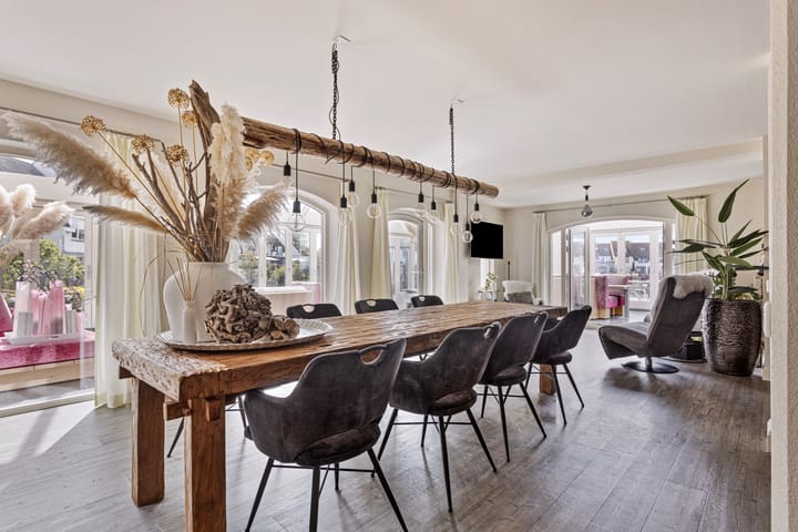 Photo 7 of Pluto 200