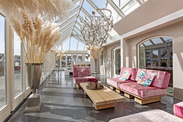 Photo 8 of Pluto 200