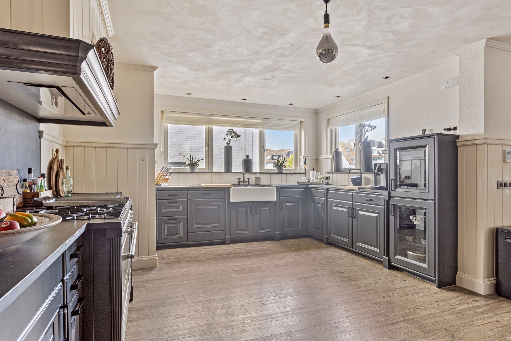 Photo 9 of Pluto 200