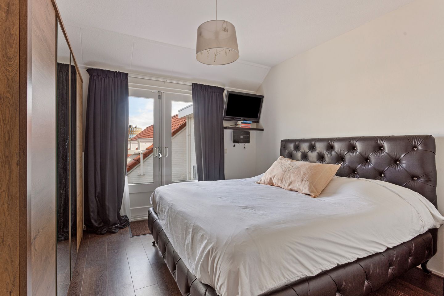 Photo 19 of Pluto 200