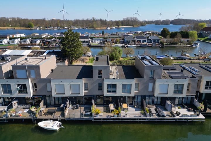 Photo 1 of Veerweg 40