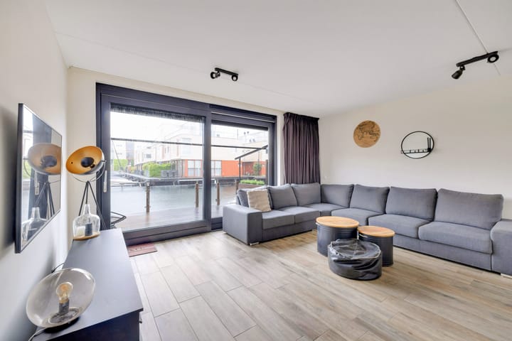 Photo 11 of Veerweg 40