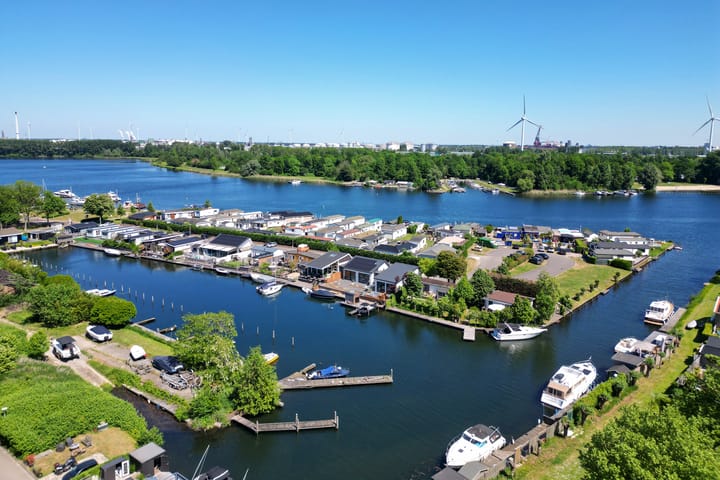 Photo 52 of Veerweg 40