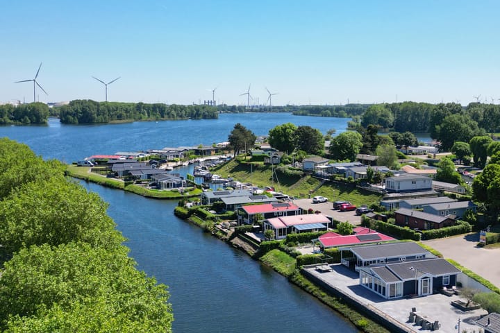 Photo 54 of Veerweg 40