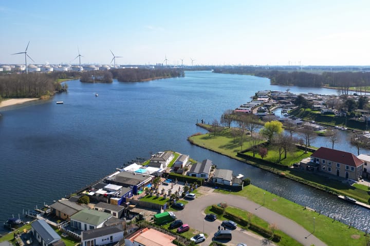 Photo 55 of Veerweg 40