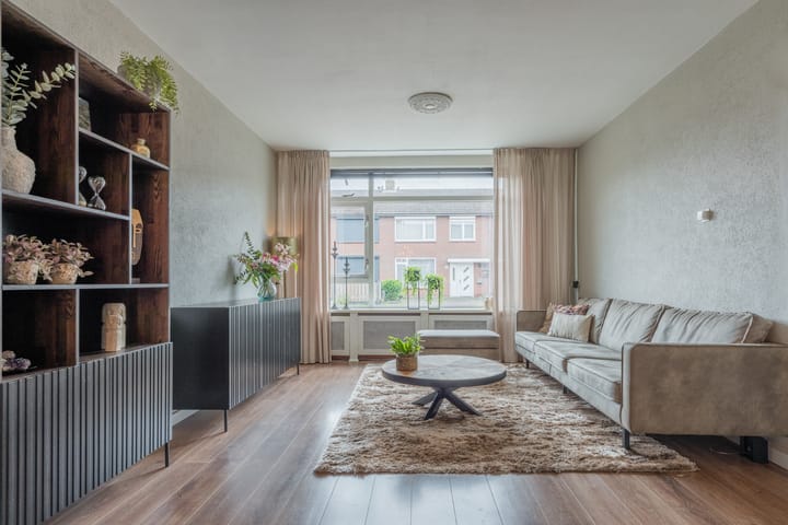 Foto 10 van Heidestraat 4